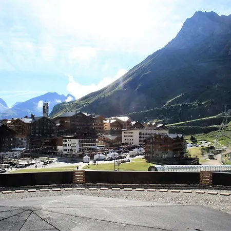 Palafour - Elegant 4 - Renove - Confortable - Balcon - Vue Grande Sassiere Mae-3690 Aparthotel *